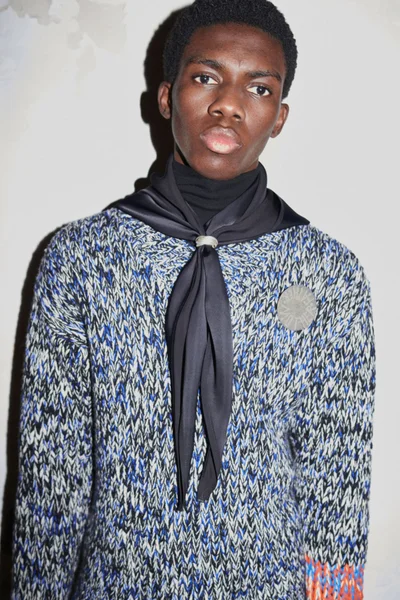 Look 19